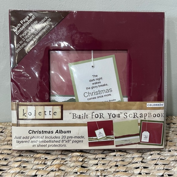 NEW COLORBOK 8X8 SCRAPBOOK ALBUM CHRISTMAS HOLIDAYS Kolette Built For You RED - Picture 1 of 6